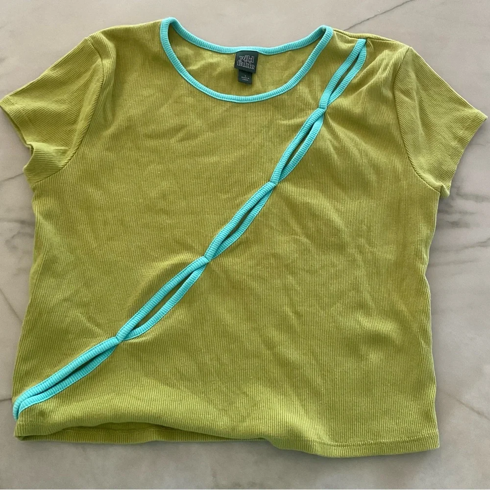 Wild Fable Crop keyhole Top Sz L - Picture 2 of 5